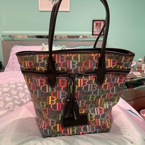 Authentic Dooney & Bourke Medium Tote